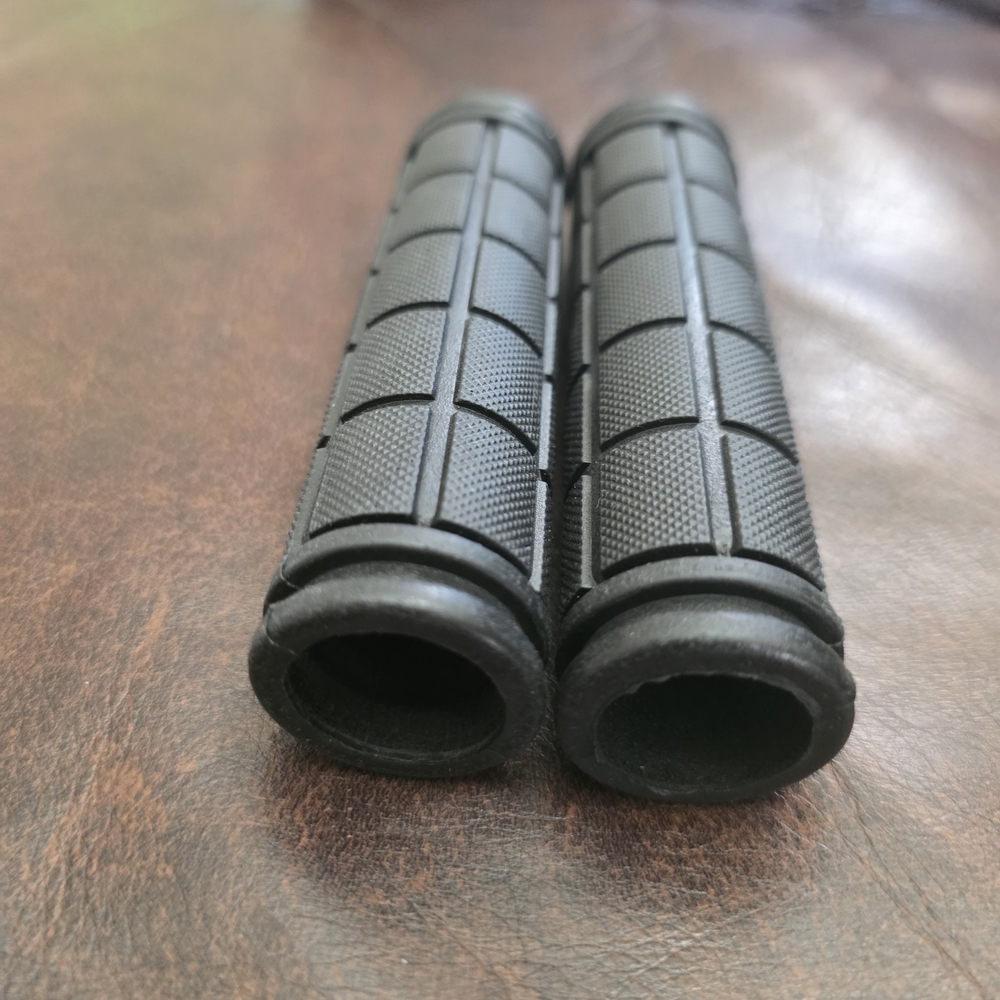Source Unknown Black Bicycle Handlebar Grips